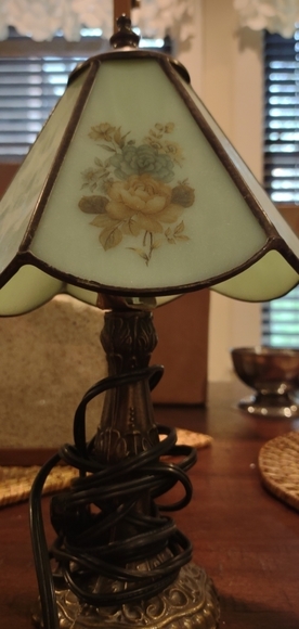 Vintage Tiffa-Mini Lamp - Picture 2 of 5